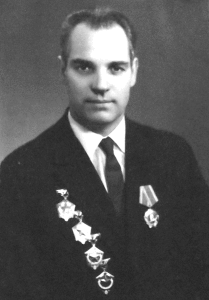 коваль-в-м-працює-нач-вид-дільн-на-шахті-з--1959-р